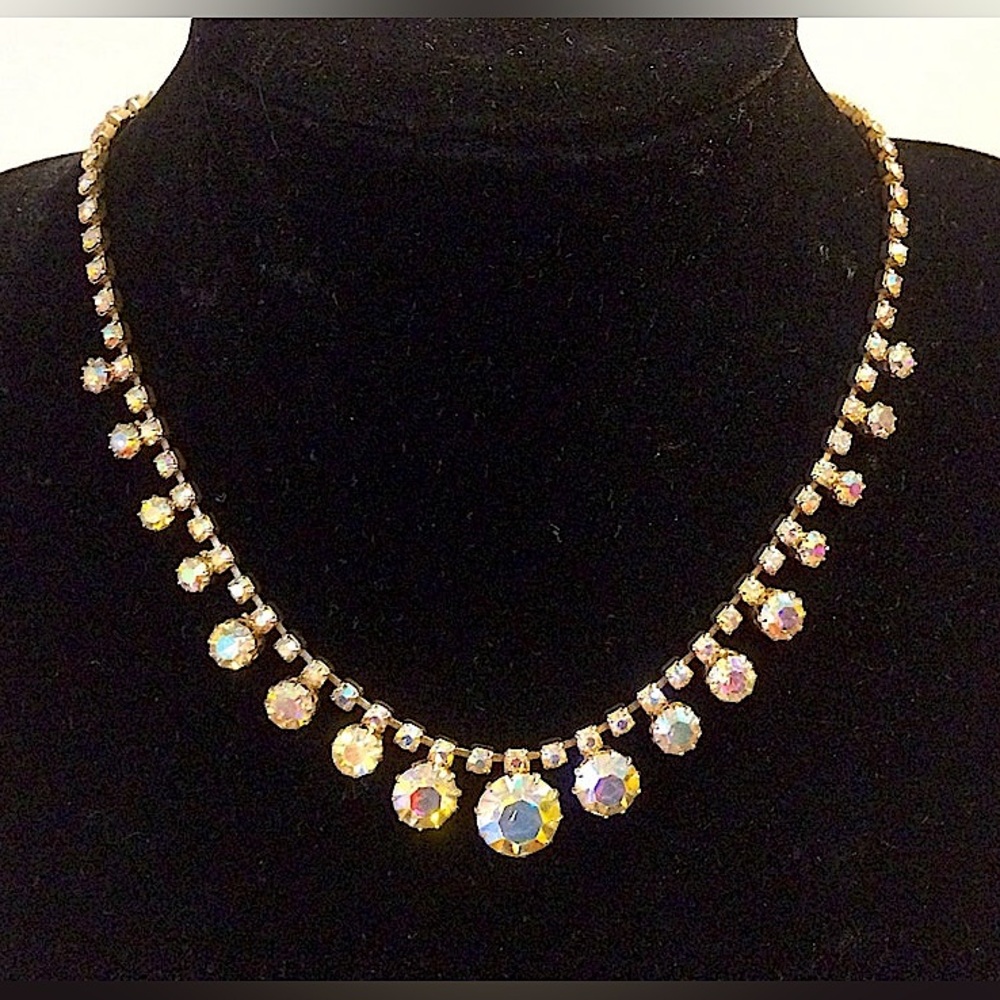 c. 1950 KARU ARKE. Sparkling clear Aurora Borealis rhinestones choker.